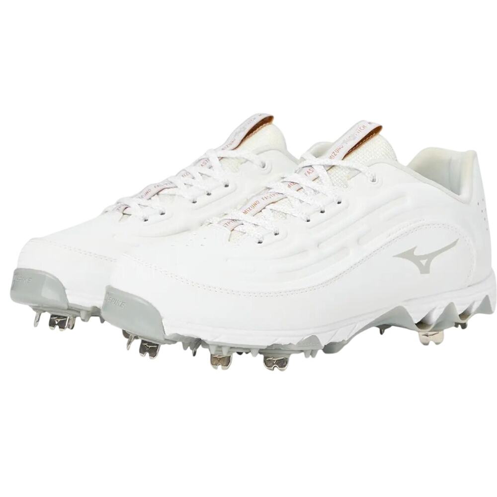 Mizuno Womens Swift 8 Low Softball Cleats Size 6.5 White 9-Spike Metal NWOB